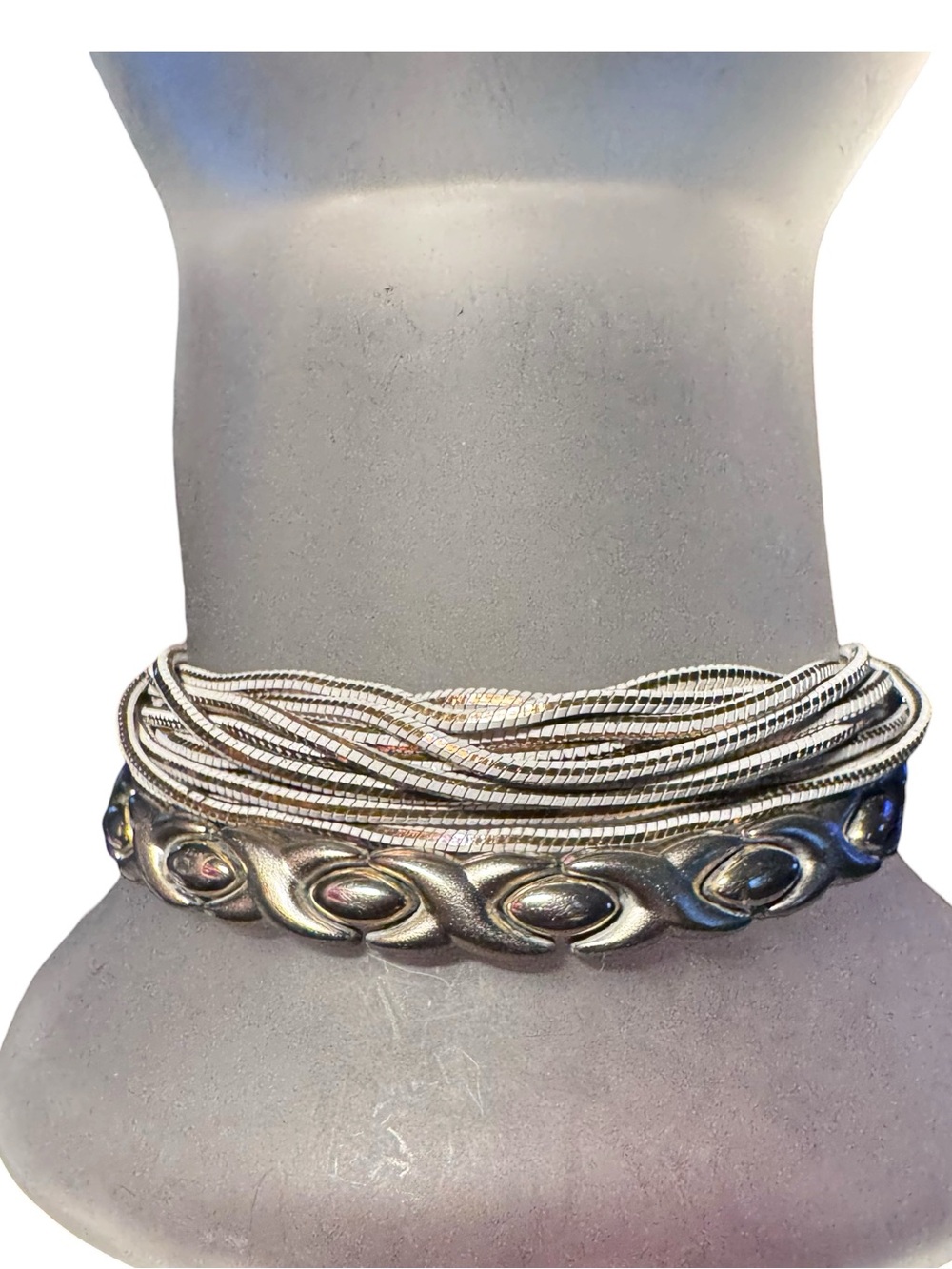 2 fashion bracelets one silver 1 gold